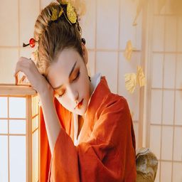 初中舞蹈生小馒头：舞动青春的艺术与成长之路
